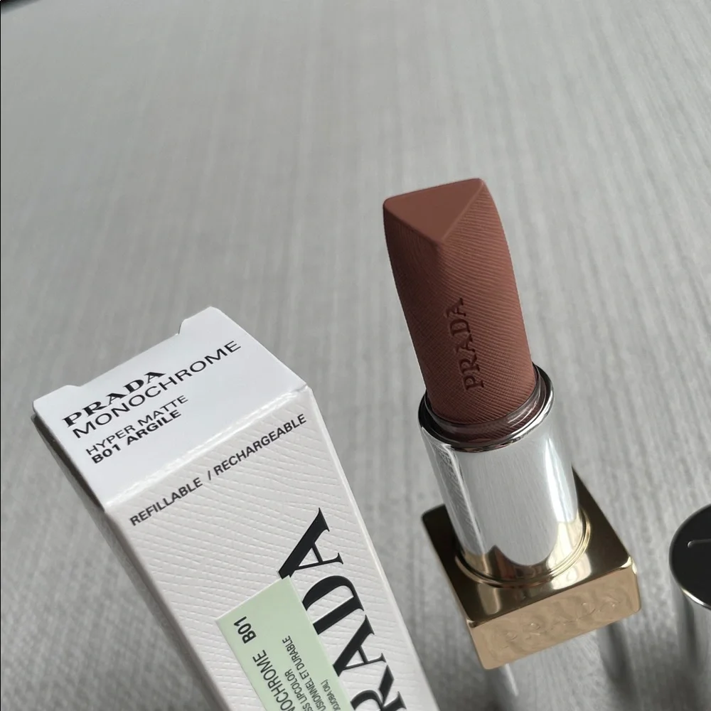 Prada Monochrome Hyper Matte Refillable Lipstick - B01 ARGILE